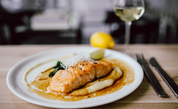 智慧食堂正在快速發(fā)展，智能化餐飲已勢不可擋